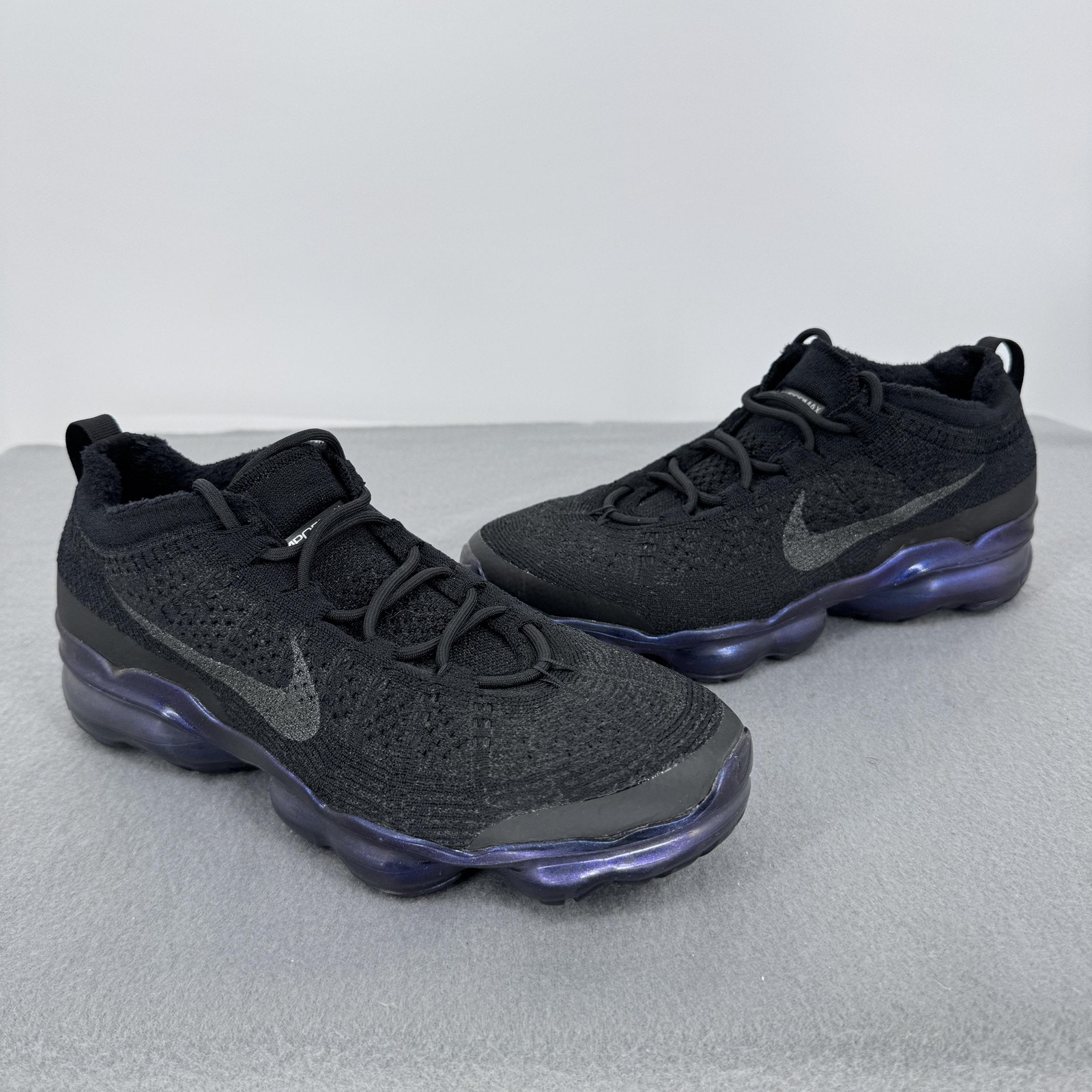 Nike Air Vapormax 2023 Flyknit Shoes Womens Size 9 Black Iridescent Fd3148-001